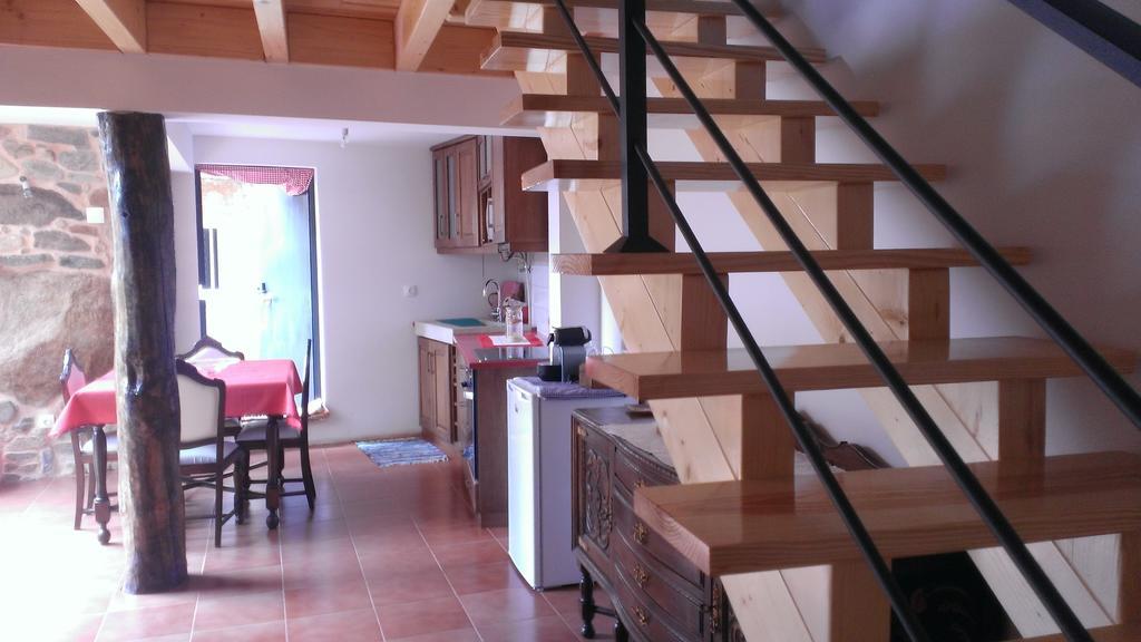 Casa Campo Cortes De Baixo Guest House Eksteriør bilde